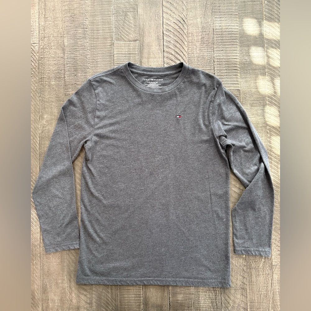 Tommy Hilfiger Long Sleeve T-Shirt Size XL